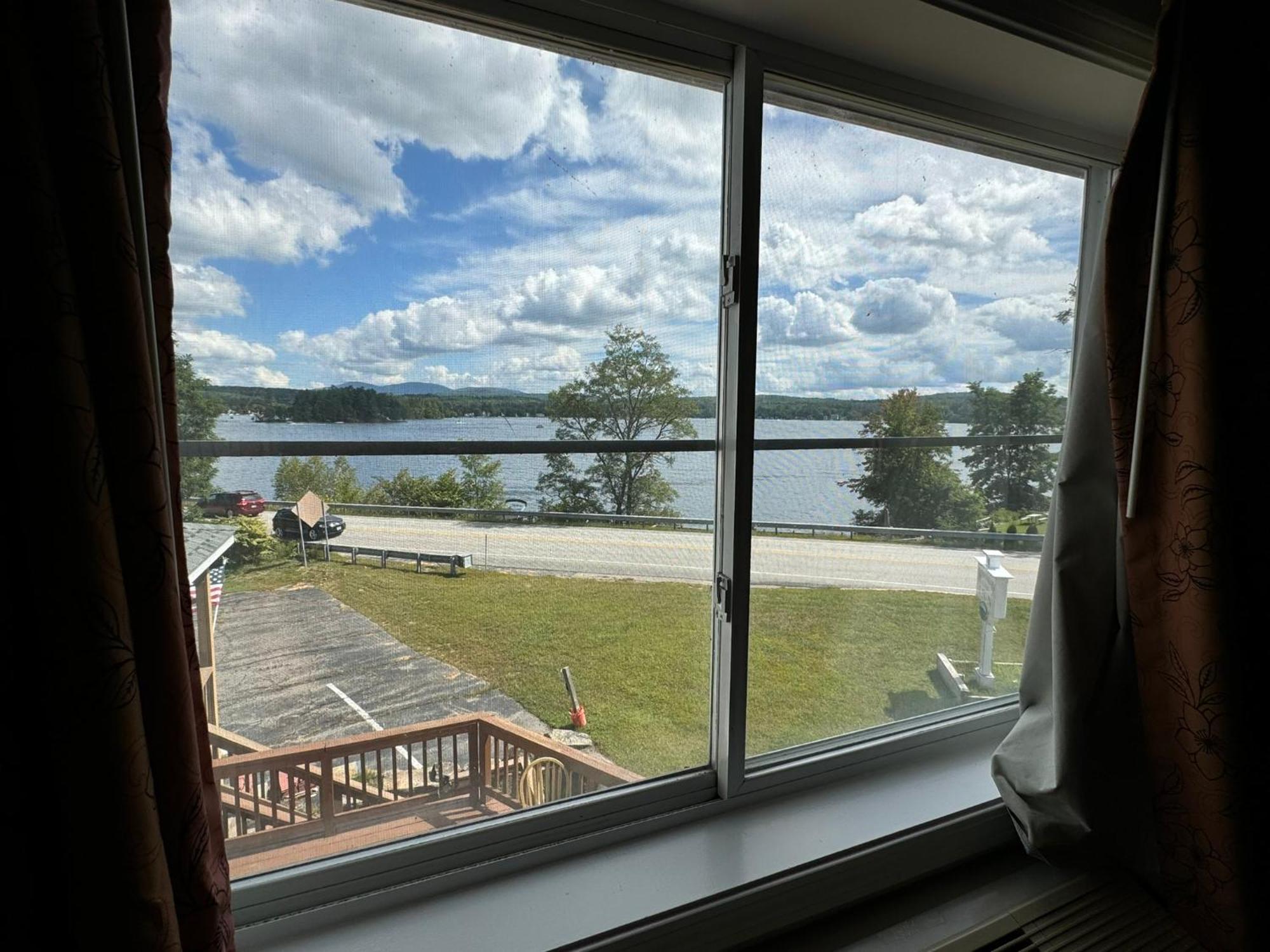 Winnisquam Lake Inn ティルトン エクステリア 写真