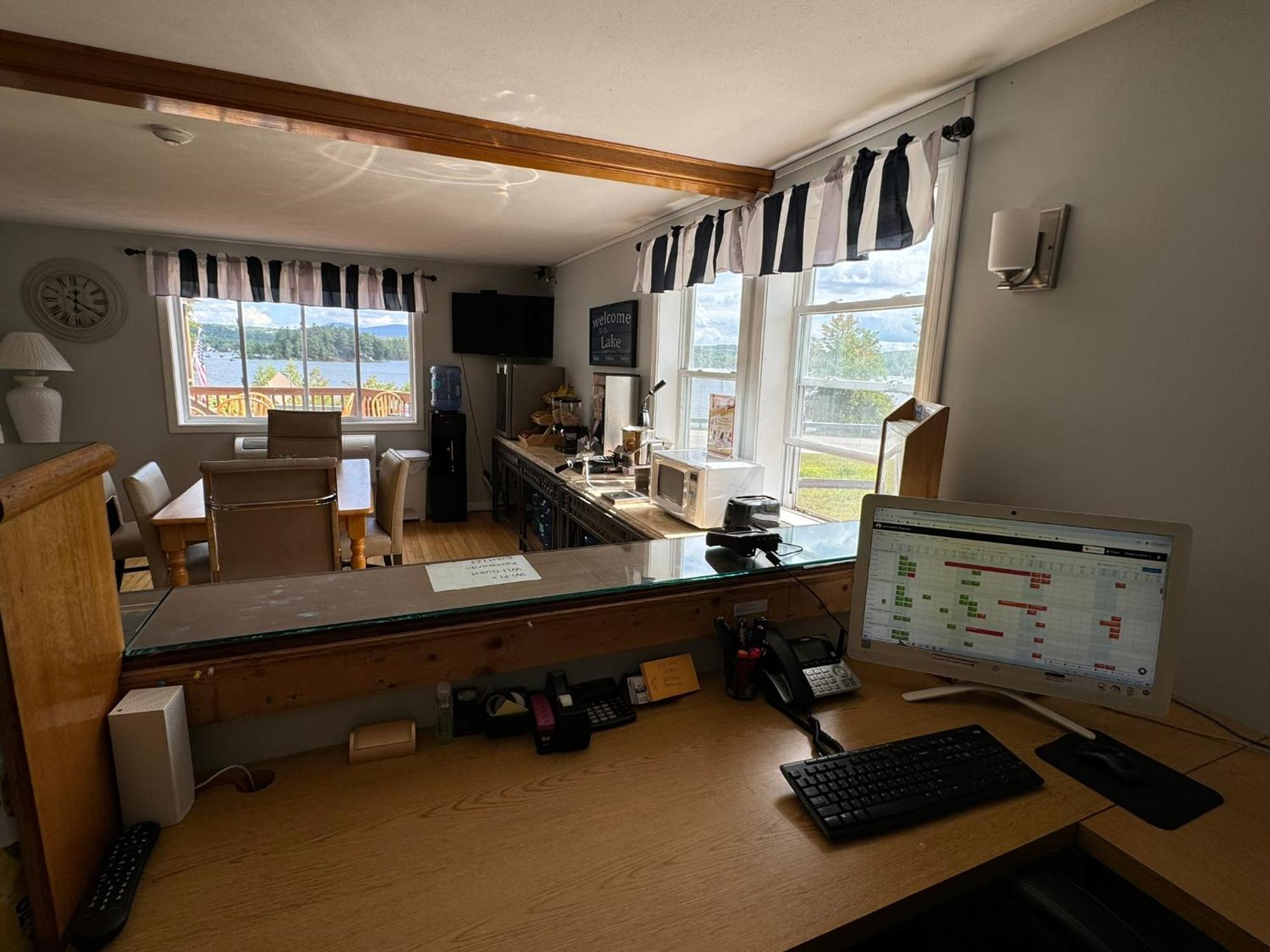 Winnisquam Lake Inn ティルトン エクステリア 写真