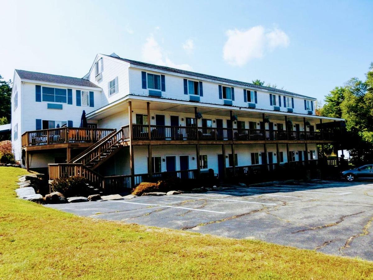 Winnisquam Lake Inn ティルトン エクステリア 写真
