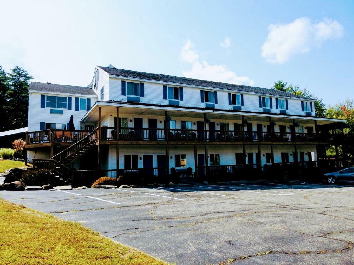 Winnisquam Lake Inn ティルトン エクステリア 写真